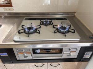 愛媛キッチン取付け隊　サンウェーブ特殊コンロの工事　施工後 